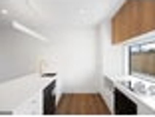 House for sale in Queenwood