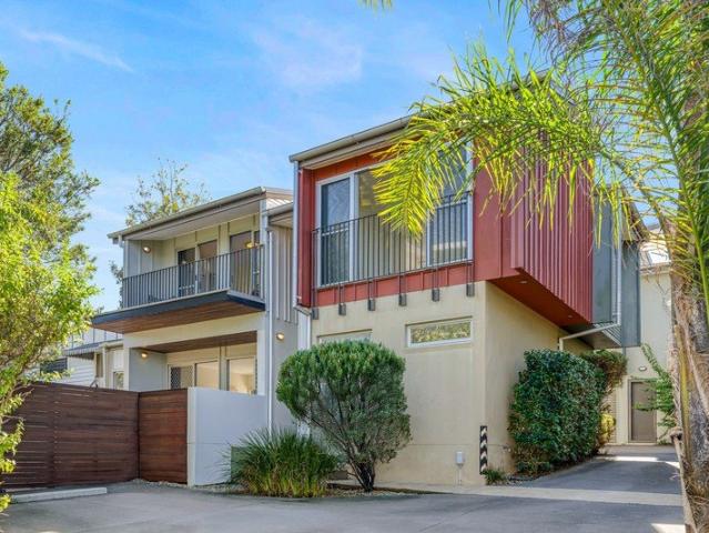 Townhouse for sale in Toombul, Queensland