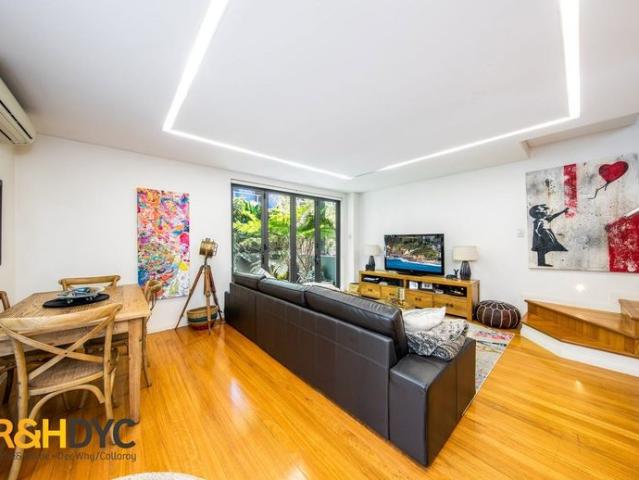 Townhouse for rent in Sydney, New South Wales