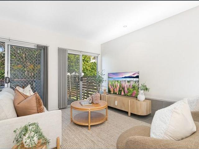 Townhouse for rent in Toombul, Queensland