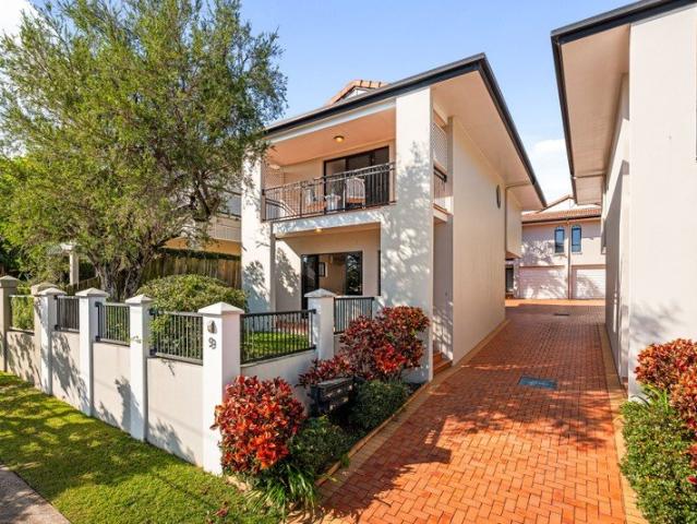 Townhouse for sale in Toombul, Queensland