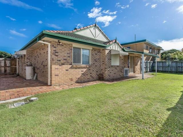 Villa for sale in Toombul, Queensland