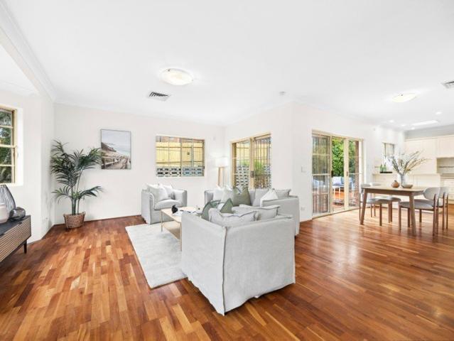 Villa for sale in Sydney, New South Wales