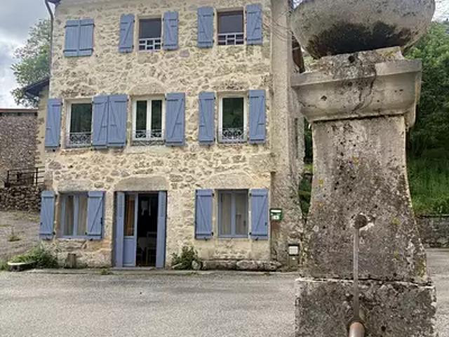 Maison vente à Die, Bouvante