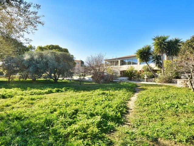 Maison vente à Montpellier, Bouzigues