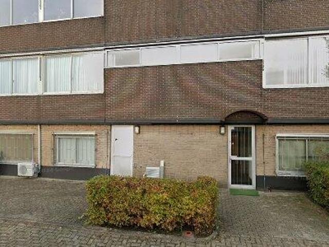 Bedrijfspand te huur in Zestienhoven, Rotterdam