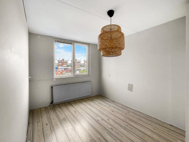 Appartement te huur in Huizen, Noord Holland