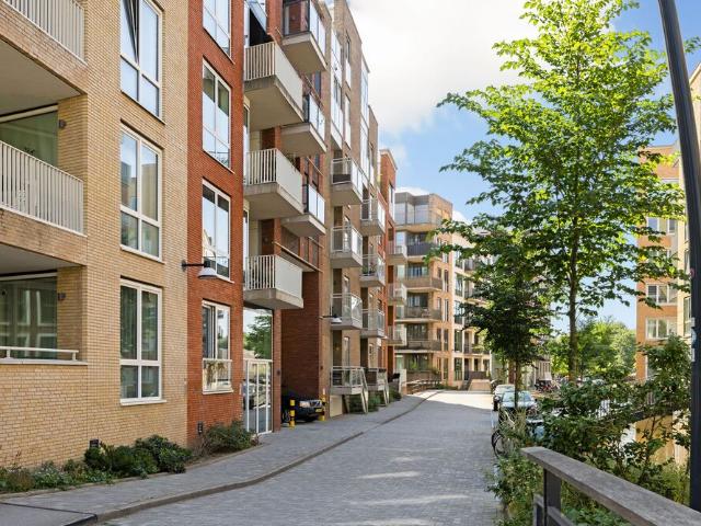 Appartement te huur in Diemen, Noord Holland