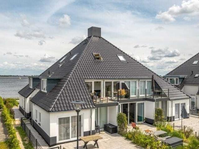 Appartement te huur in Offingawier, Friesland