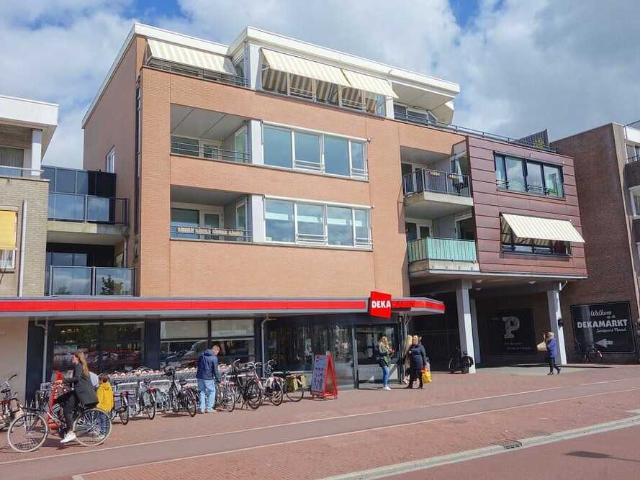 Appartement te huur in Santpoort-noord, Noord Holland