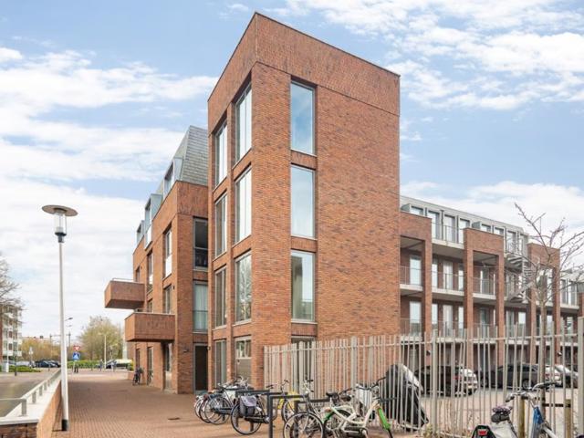Appartement te huur in Santpoort-zuid, Noord Holland