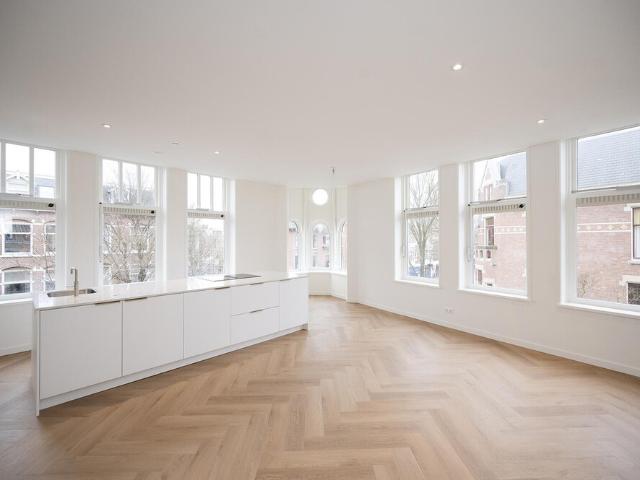 Bovenwoning te huur in Den Haag, Zuid-Holland