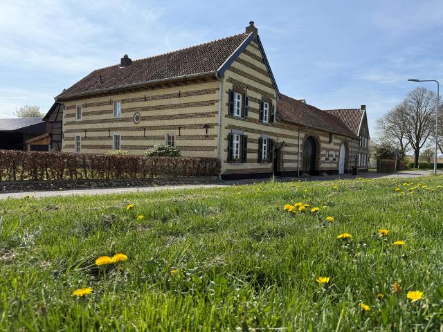 Bovenwoning te huur in Nuth, Limburg