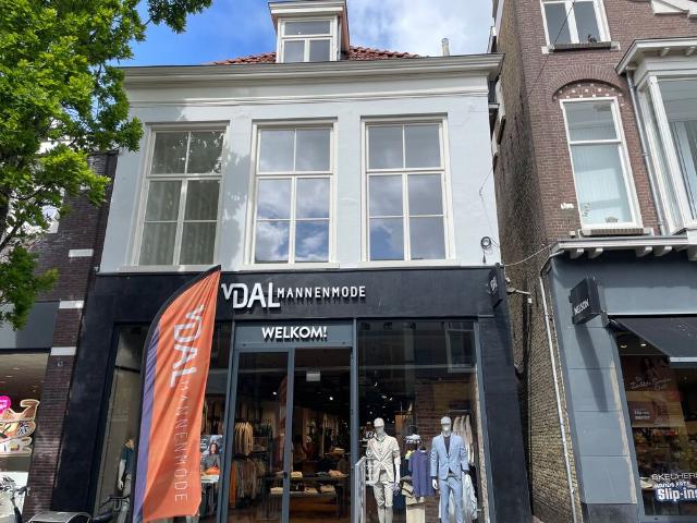 Bovenwoning te huur in Sneek, Friesland