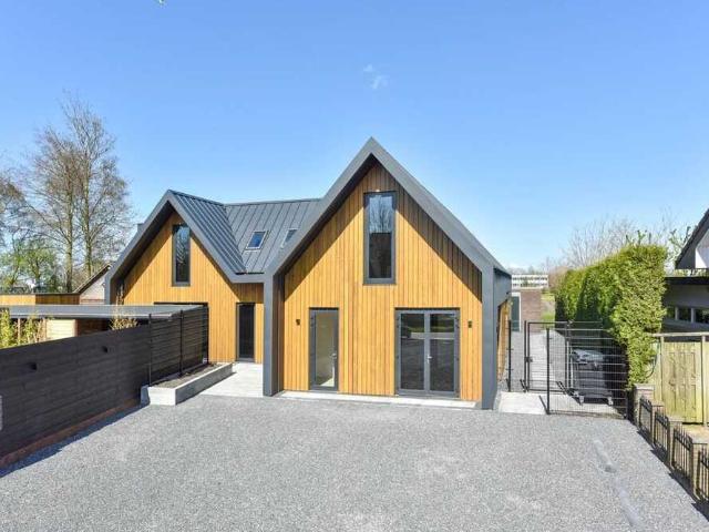 Bovenwoning te huur in Wilnis, Utrecht
