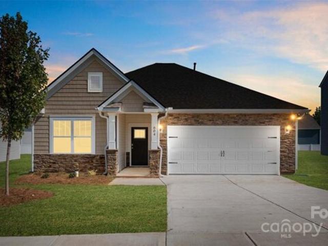 House for sale in Fletcher