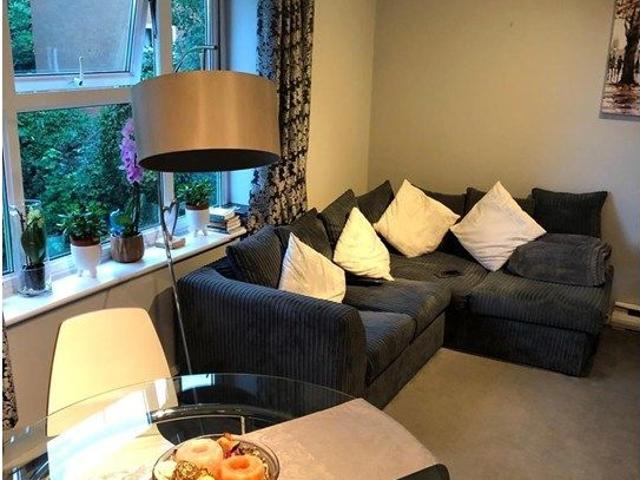 Apartment for rent in Pouchen End, Hertfordshire