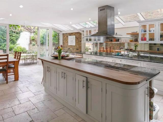 House for rent in Sands End, Greater London