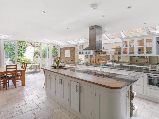 House for rent in Fulham, Sands End
