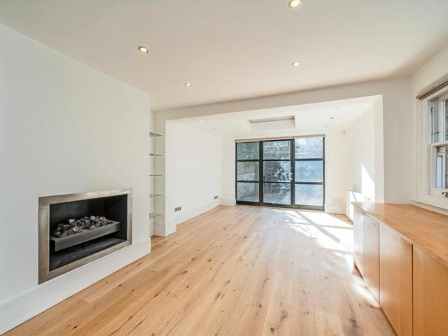 House for rent in Fulham, Sands End