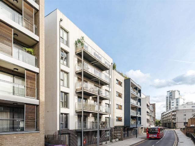 Apartment for rent in Mile End, Greater London