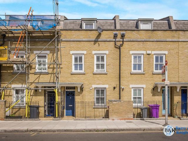 House for rent in Mile End, Greater London