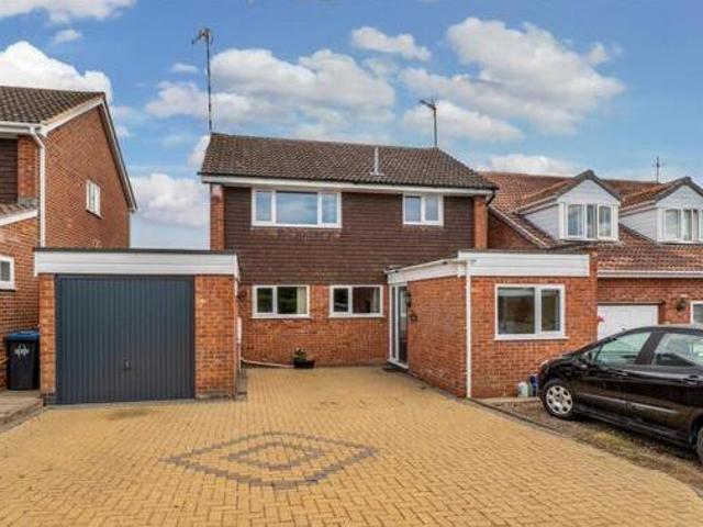 House for sale in Newton, New Bilton