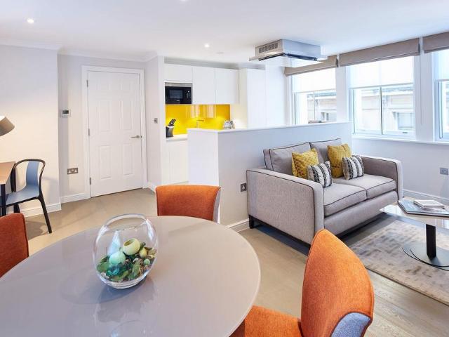 Apartment for rent in Lyons, Greater London