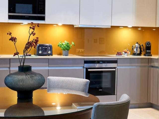 Apartment for rent in Lyons, Greater London