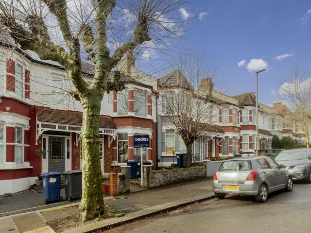 House for rent in Fallow Corner, Greater London