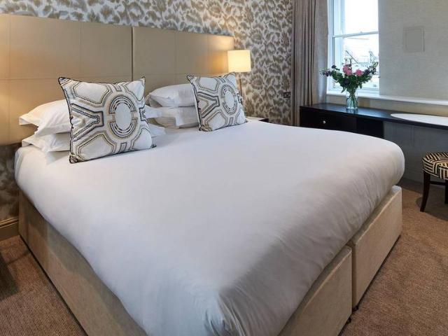 Apartment for rent in Lyons, Greater London