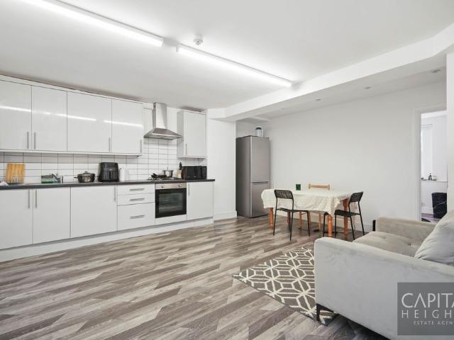 Apartment for rent in Bromley-by-Bow, Bow