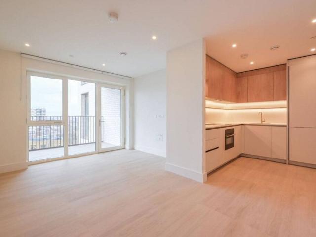 Studio for rent in Bromley-by-Bow, Mile End