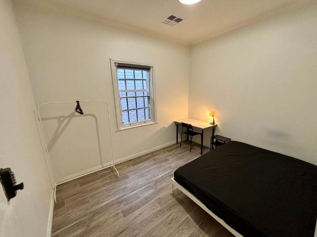 Room for rent in Bowden, Adelaide