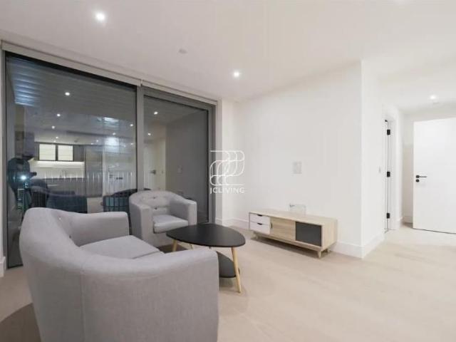 House for rent in Nine Elms, Greater London