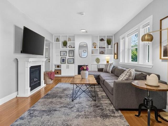 House for sale in Bowdoin Apartments, Malden