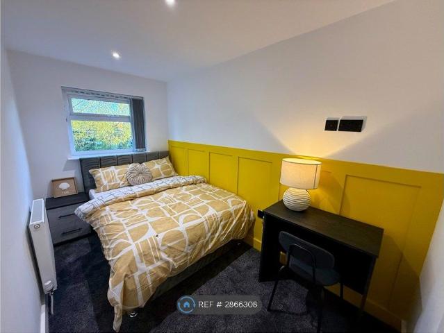 Room for rent in Edgeley, Greater Manchester