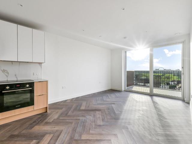 House for rent in Colindale, Greater London
