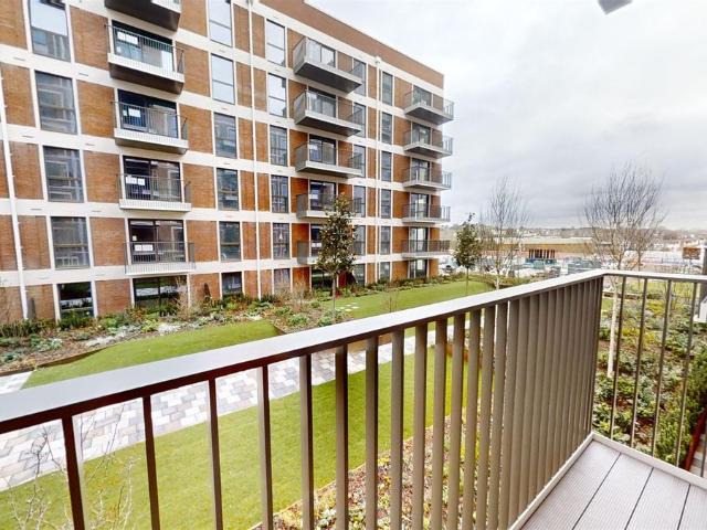 House for rent in West Hendon, The Hyde