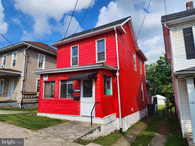 House for sale in Frostburg