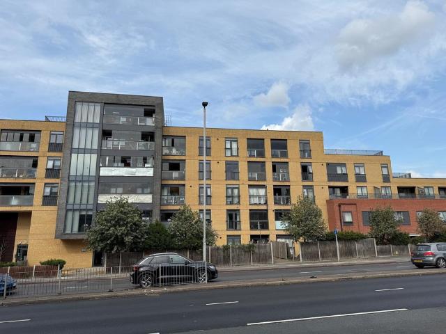 Apartment for rent in New Southgate, Greater London