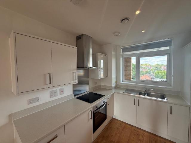 Apartment for rent in Bowes Park, Greater London