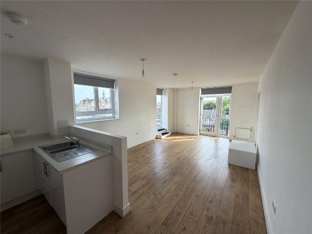 Apartment for rent in New Southgate, Greater London