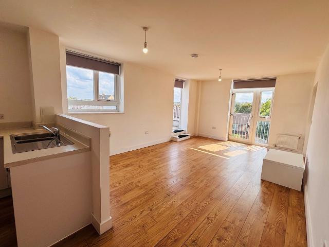 House for rent in Bowes Park, Greater London