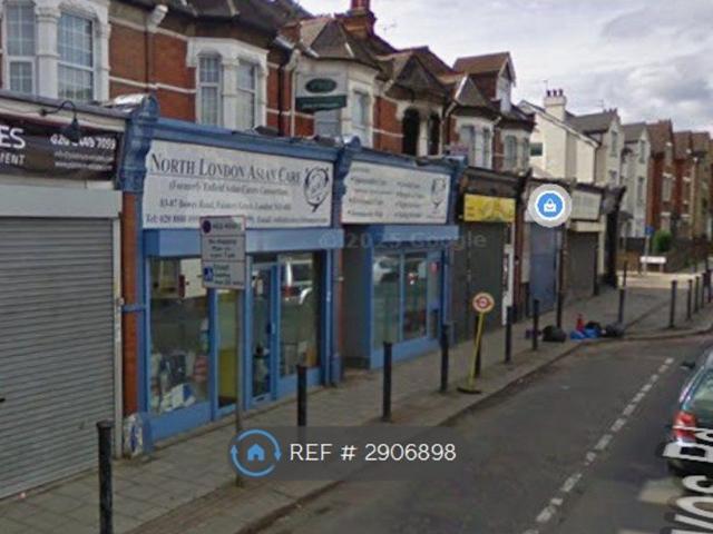Studio for rent in Palmers Green, Greater London