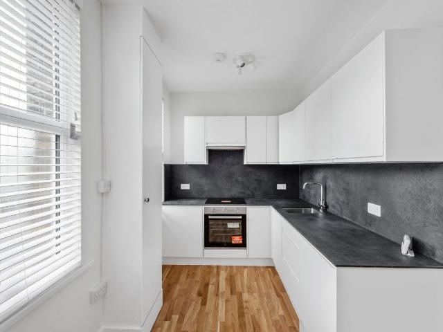 Apartment for rent in Palmers Green, Greater London