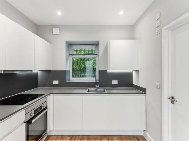 Studio for rent in Palmers Green, Greater London