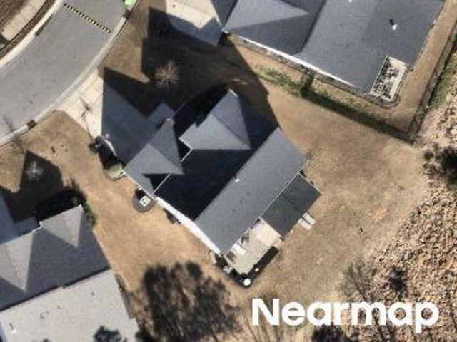 House for sale in Clayton