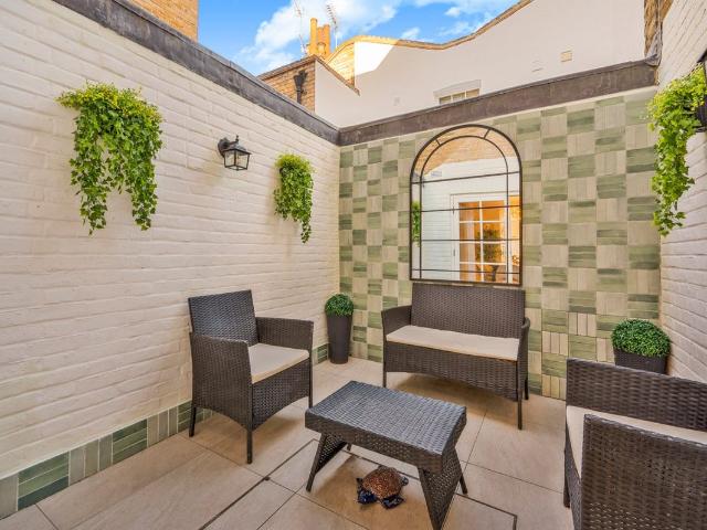 House for rent in City of Westminster, Greater London