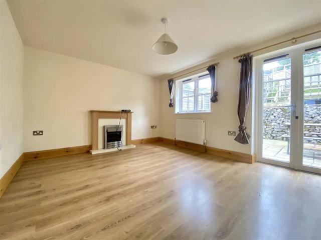 House for rent in Froggatt, East Midlands